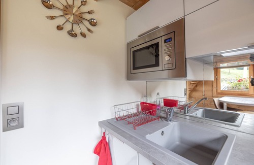 Combloux Ski Chalet | Chalet 'Petit Cosy' with Mountain View, Wi-Fi and Air Conditioning