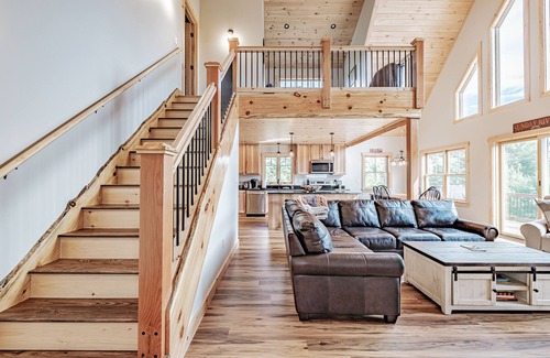 Bethel House | Chalet Quartz - Newly constructed Chalet close to downtown Bethel, short drive to Sunday River