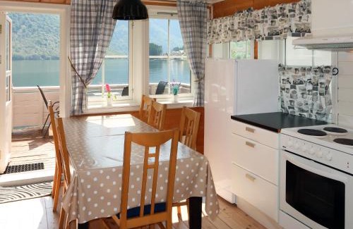 Synes Ski Chalet | Chalet Rødhette - FJS386 by Interhome