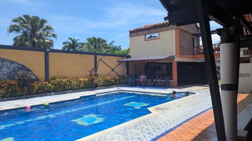 La Union House | Chalet Real