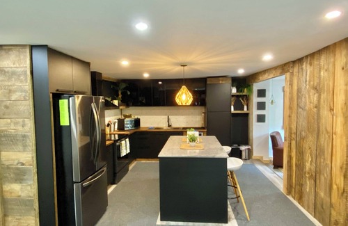 Saint Zenon Ski Chalet | Chalet Relaxant sur Lac Forêt