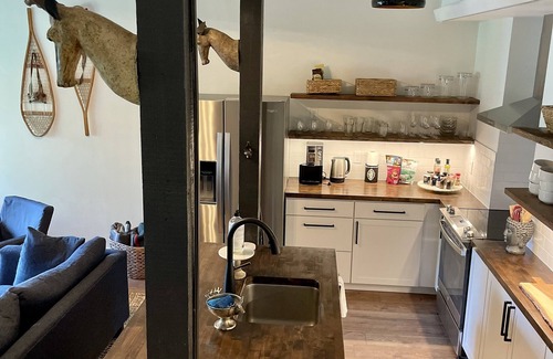 Moose Wilson Road House | Chalet Retreat w Mountain View’s in Jackson Hole