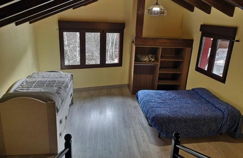 Puente de Domingo Florez Ski Chalet | Chalet 'Rio Cabrera' with Private Terrace and Wi-Fi