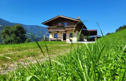 Stumm House | Chalet Romana