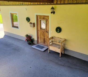 Stumm House | Chalet Romana