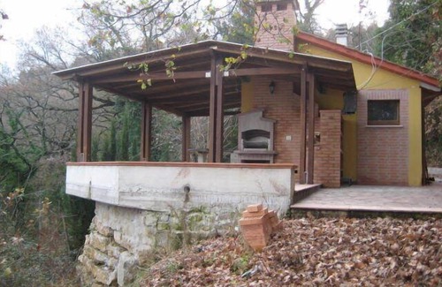 Panicale Ski Chalet | Chalet Romantic and peaceful - one bedroom, covered panoramic terrace barbecue