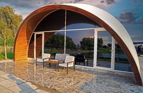 Ras Al Khaimah Apartment | Chalet Room Near Boabdil’s Lair Restaurant