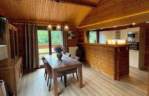Biron Ski Chalet | Chalet Rose Hill Cottage