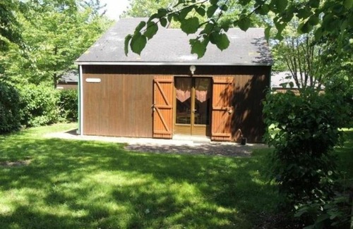Meslay-du-Maine Ski Chalet | Chalet Saint-Denis-du-Maine, 3 pièces, 4 personnes - FR-1-600-137