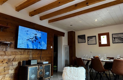 Huez-en-Oisans Ski Chalet | Chalet + Sauna and GPS App for a freedom summer!