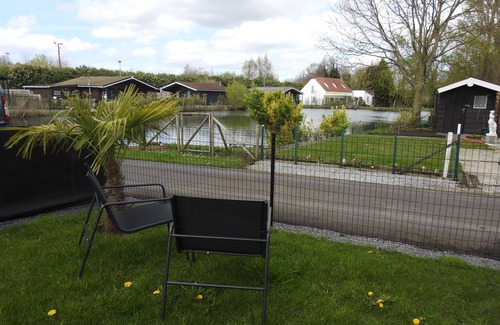 Jabbeke Ski Chalet | Chalet Sea-renity Lakeside met Jacuzzi