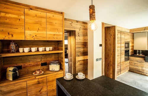 Valtournenche Ski Chalet | Chalet Seventy One - Luxury Ski Chalet for large groups italian Matterhorn side