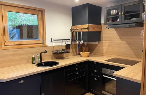 La Bresse Ski Chalet | Chalet sleeps 4-5. Comfort & Rustic!