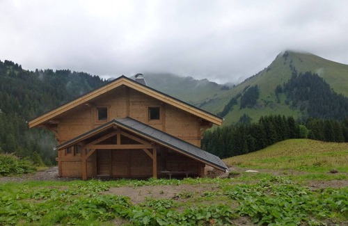 Le Praz de Lys Ski Chalet | Chalet sleeps 8 Unobstructed view of the mountains Ski slopes Terrace