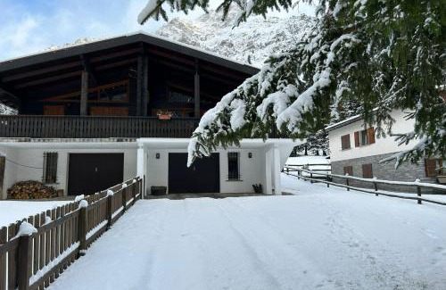 Mesocco House | Chalet Soleada - Happy Rentals
