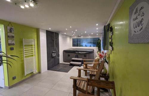 Ramonchamp House | Chalet spacieux avec sauna, spa et baby-foot, proche stations de ski - FR-1-589-671