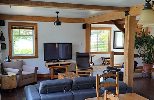 Saint-Jean-de-Matha Ski Chalet | Chalet St-Jean de Matha