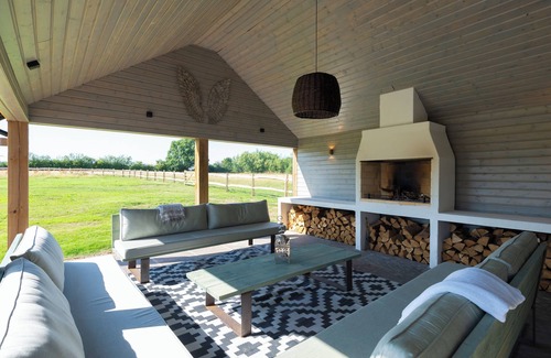 Abbess Roding Ski Chalet | Chalet Style apartment with bed pods. Great for groups of friends