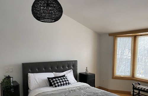 Saint-Hippolyte Ski Chalet | Chalet the little chick