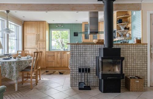 Grythyttan Ski Chalet | Chalet Villa Lundsfjärden by Interhome
