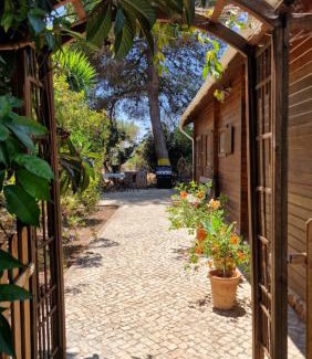 Silves Ski Chalet | Chalet Villa Mosquito