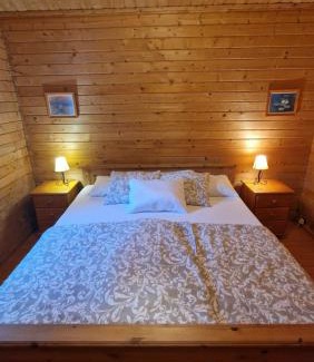 Silves Ski Chalet | Chalet Villa Mosquito