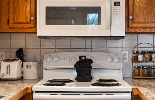 Chalet Village Cabin | Chalet Village Cabin-Deck, Mtn Views, games, spa, 5 br, 2 living areas