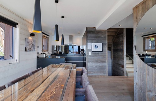 Superbolquere Ski Chalet | Chalet 'Vista - Bolquère' with Mountain View, Private Terrace and Wi-Fi