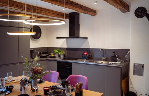 Laaben bei Neulengbach Ski Chalet | Chalet 'Weidehaus De Luxe' with Mountain View, Private Terrace and Wi-Fi