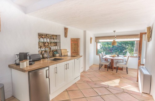 Tarifa Apartment | Chalet Wind - Secluded private estate with breathtaking views near the beach
