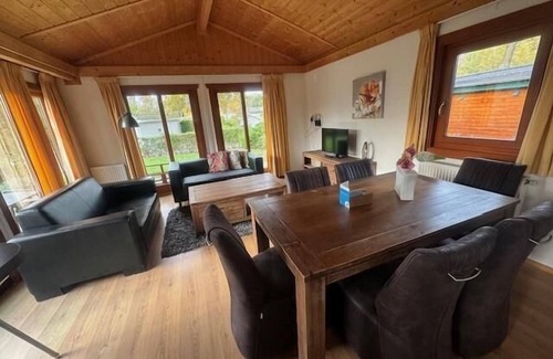Susteren House | Chalet with 2 bedrooms and a terrace