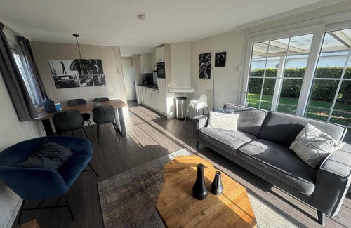 Susteren House | Chalet with 2 bedrooms and terrace
