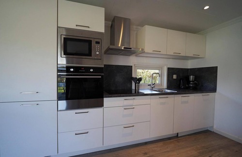 Susteren House | Chalet with 2 bedrooms and terrace