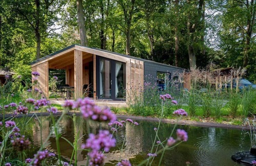 Schaarsbergen House | Chalet with 2 bedrooms and a terrace