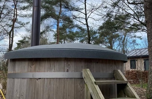 Otterlo House | Chalet with 2 bedrooms and 1 bathroom