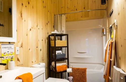 Saint-Tite-des-Caps Ski Chalet | Chalet with spa close to ski stations