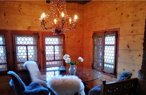 Aeschlen ob Gunten Ski Chalet | Chalet with panoramic views of the mountains of the Oberland and Lake Thun