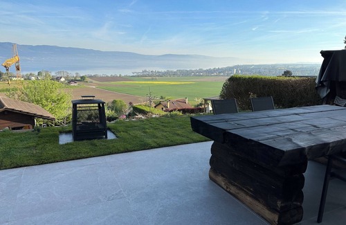 Chatillon Ski Chalet | Chalet with panoramic view of the lake - a stay "Relax & Tranquility"