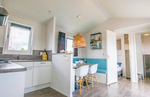 Municipality of Stichtse Vecht Ski Chalet | Chalet with swimming ladder on Loosdrecht lakes