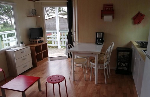 Saint-Maurice-en-Cotentin House | Chalet with terrace - 4 people - Baubigny 50270 (Camping Bel Sito)