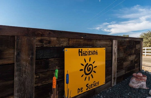 Paso Robles Ski Chalet | Chalet with Vineyard View at High Ridge Manor