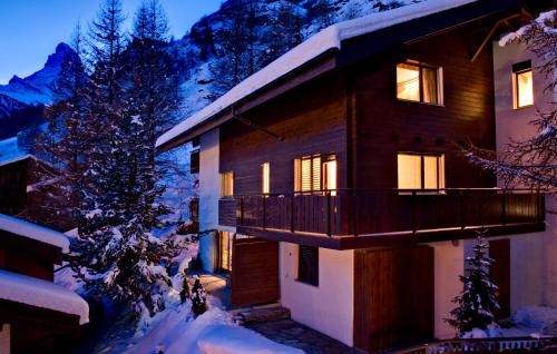 Zermatt Ski Chalet | Chalet Zen Zermatt, 100m from Ski Lift and Piste