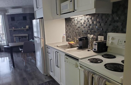 Magog Apartment | ChaletEstriecom - O'Berge du Village D203