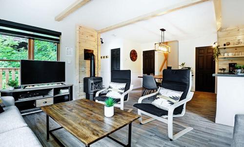 Stoneham Ski Chalet | Chalets Alpins -09 Chemin Alpin