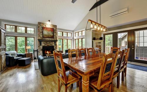 Stoneham Ski Chalet | Chalets Alpins - 22 Chemin des Skieurs