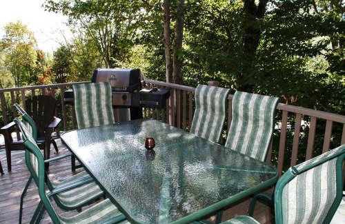 Stoneham Ski Chalet | Chalets Alpins - 54 Chemin des Skieurs