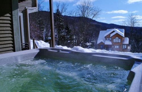 Stoneham Ski Chalet | Chalets Alpins - 54 Chemin des Skieurs