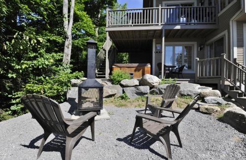 Stoneham Ski Chalet | Chalets Alpins - 54 Chemin des Skieurs