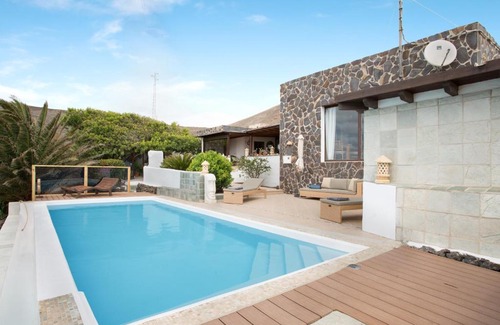 La Asomada Ski Chalet | Chalets in La Asomada, Spain