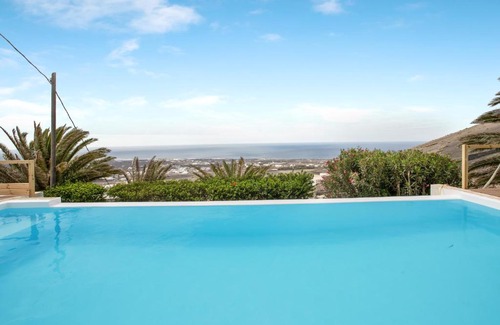 La Asomada Ski Chalet | Chalets in La Asomada, Spain